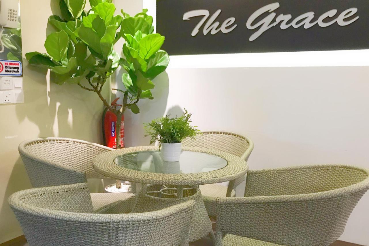 The Grace Hotel Muar Exteriör bild