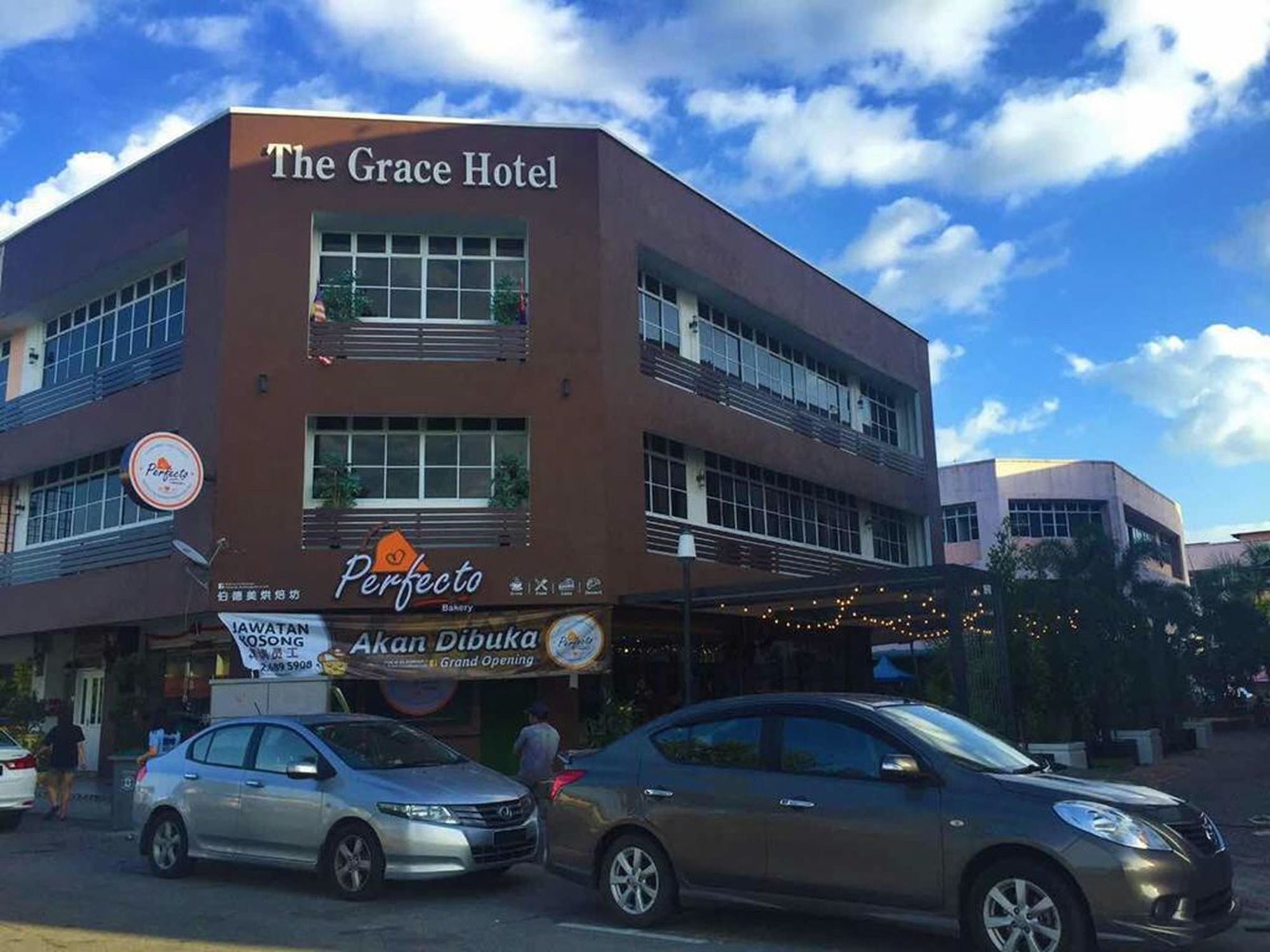 The Grace Hotel Muar Exteriör bild